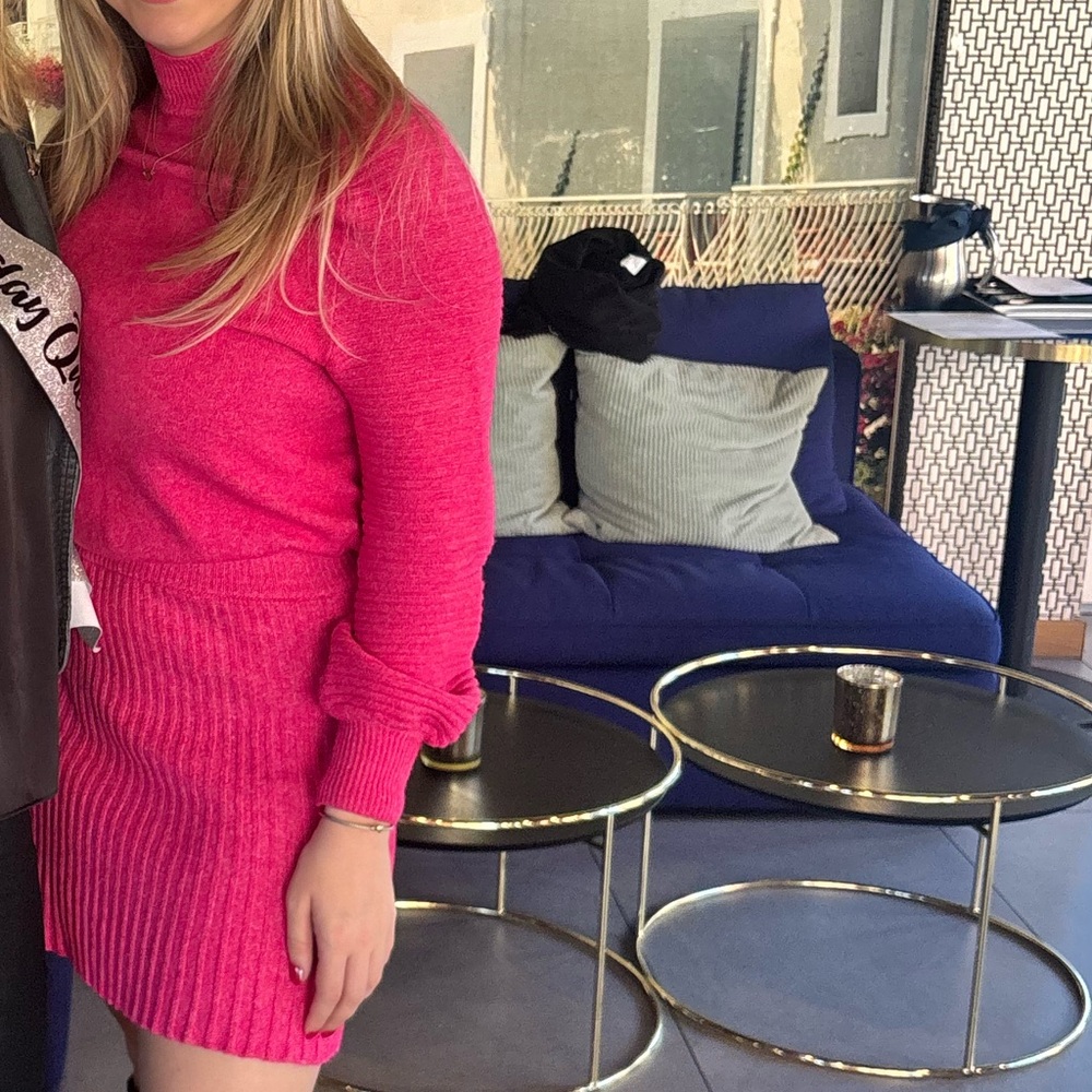 Amazon Fuchsia Pink Ribbed Knit Sweater and Skirt Set - Picture 2 of 2